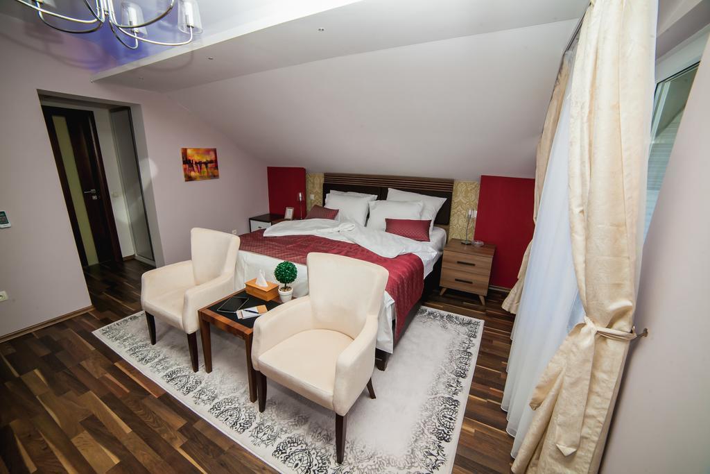 Villa Grace Bihać Екстериор снимка